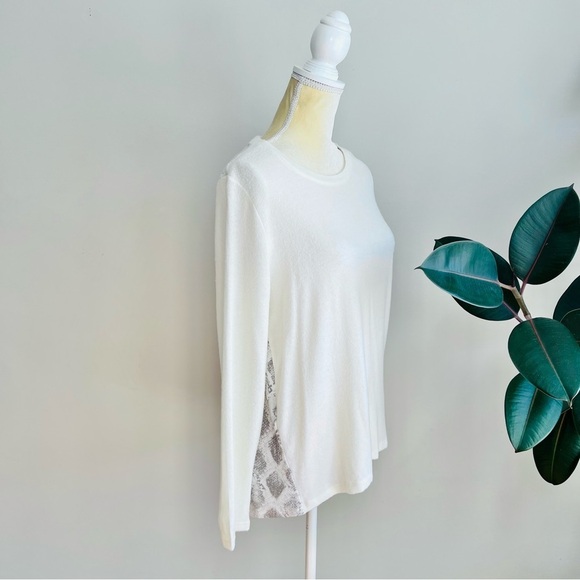 Bobeau Women's Amie Brushed Pullover Knit Sweater in Sand Snake - Picture 3 of 6